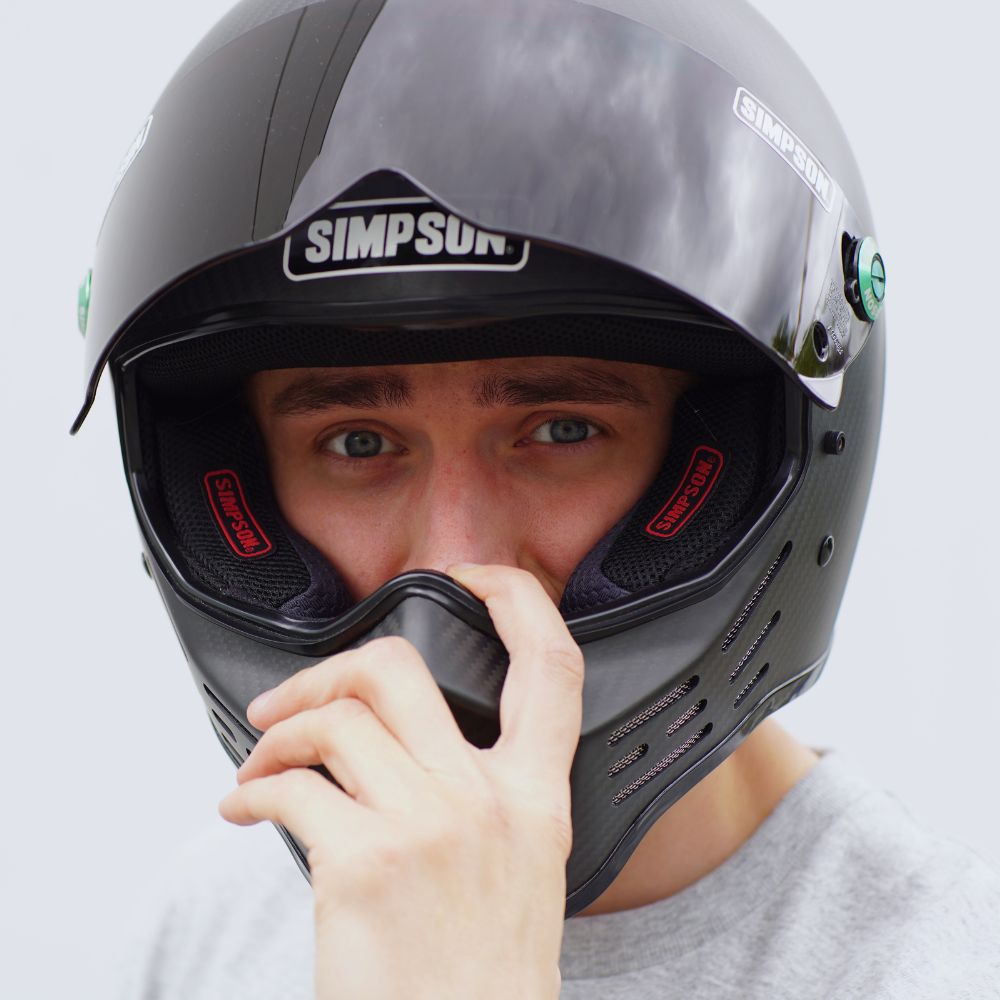 SIMPSON M30 マットカーボン｜SIMPSONヘルメット公認オンラインストア