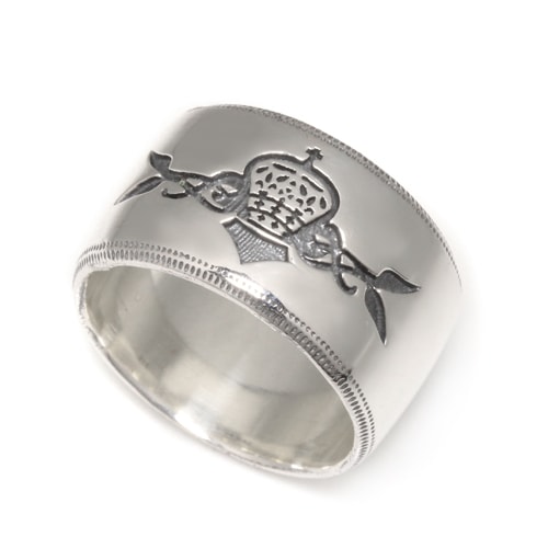 【本国オーダー・受注生産】Logo engraved Ribbon Band