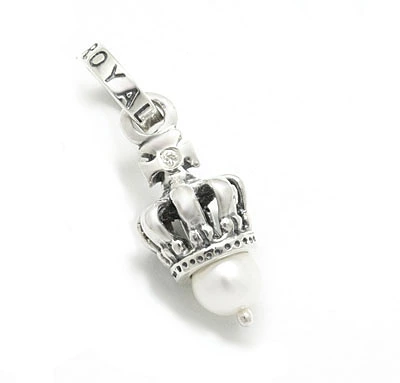 【本国オーダー・受注生産】TINY CROWN PENDANT W/ PEARL &DIAMOND ON CROSS 