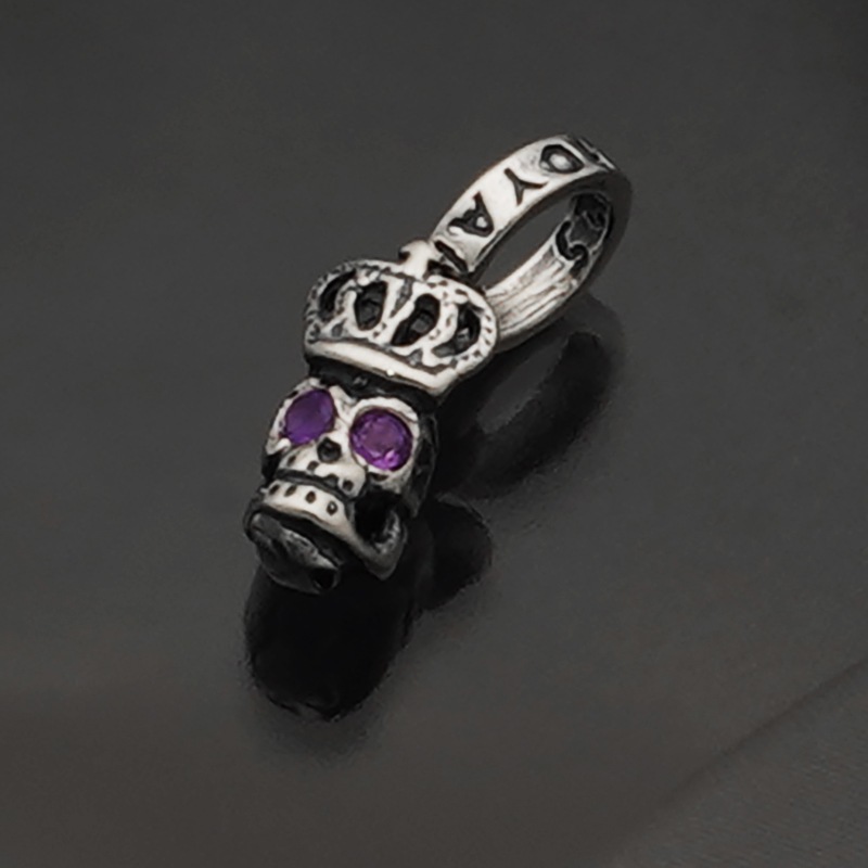 Skull with Crown with Amethyst in eyes
