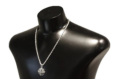 Circle with Cross and center stone