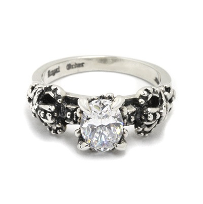 SMALL OVAL ANTOINETTE W/ 1 CZ