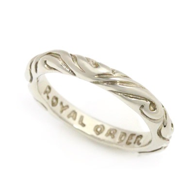 ロイヤルオーダー RIBBON BAND18K WHITEGOLD 詳細ページ 【公式