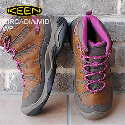 KEEN キーン レディース CIRCADIA MID WP サーカディア ミッド ウォータープルーフ SYRUP/BOYSENBERRY シロップ/ボイセンベリー ブーツ 靴 スニーカー シューズ 防水 アウトドア トレッキング ハイキング フェス 【返品交換送料無料】