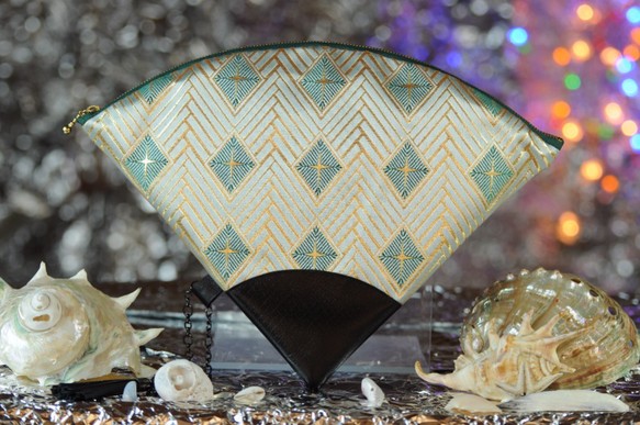 西陣金襴正絹 扇形クラッチバッグ 岡本織物株式会社 | すべての商品