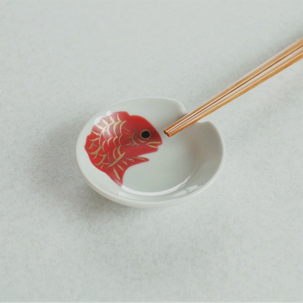 箸おき小皿 金彩 めで鯛 箸が置ける皿 蔵珍窯 美濃焼 LP-2B 小さい皿