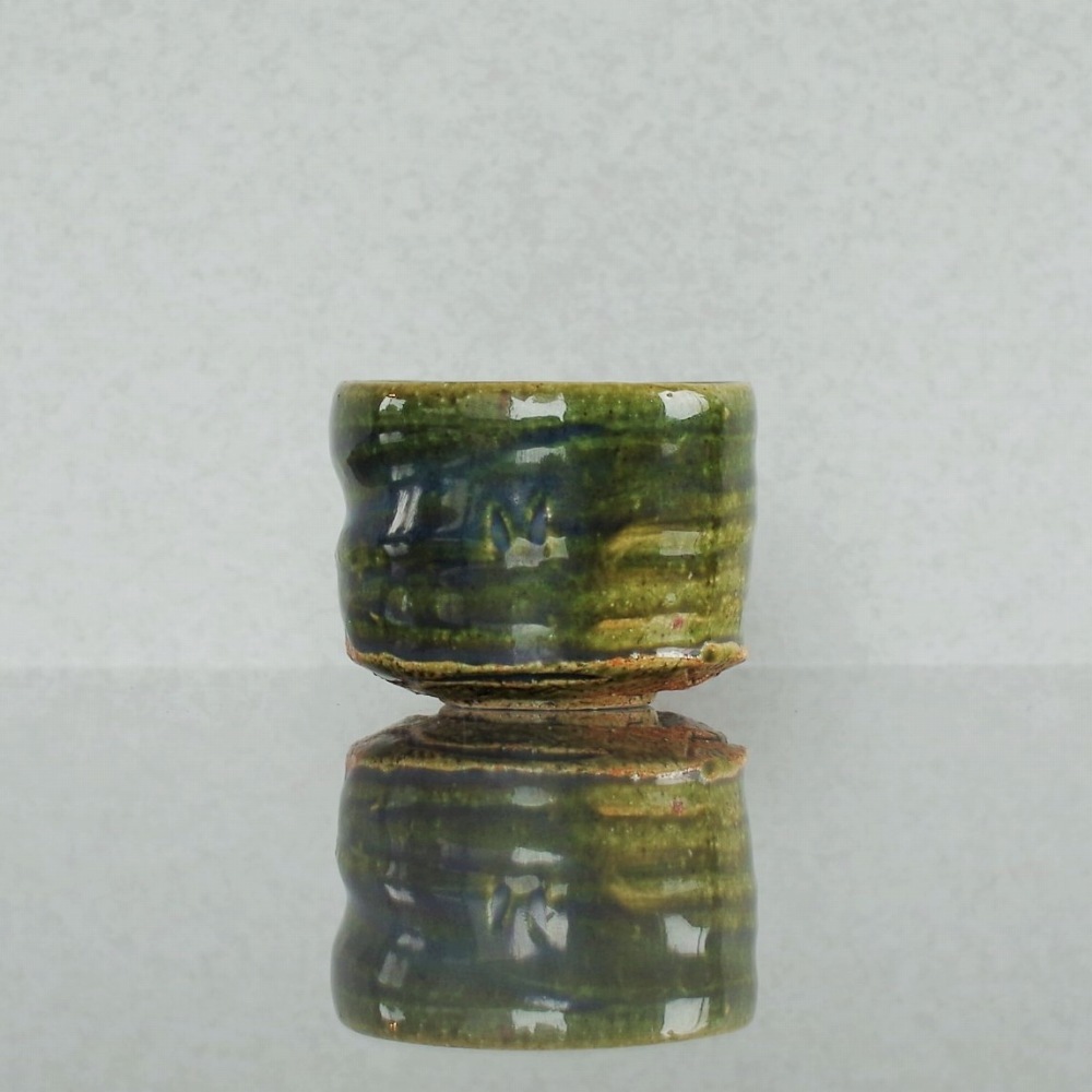 美濃焼　ぐい呑み Amazon｜美濃焼 黒釉 盃 ぐい呑み おちょこ 直径約5×高さ3.5cm