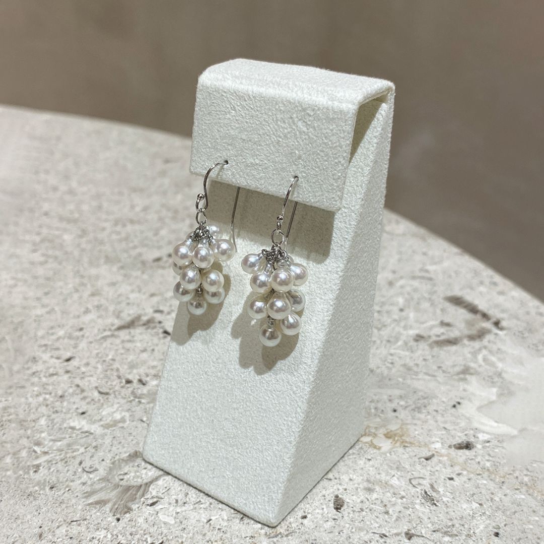 ぶどうピアス[GrapeClusterEarrings]