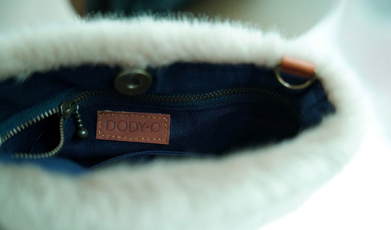 DODY-P fur bag