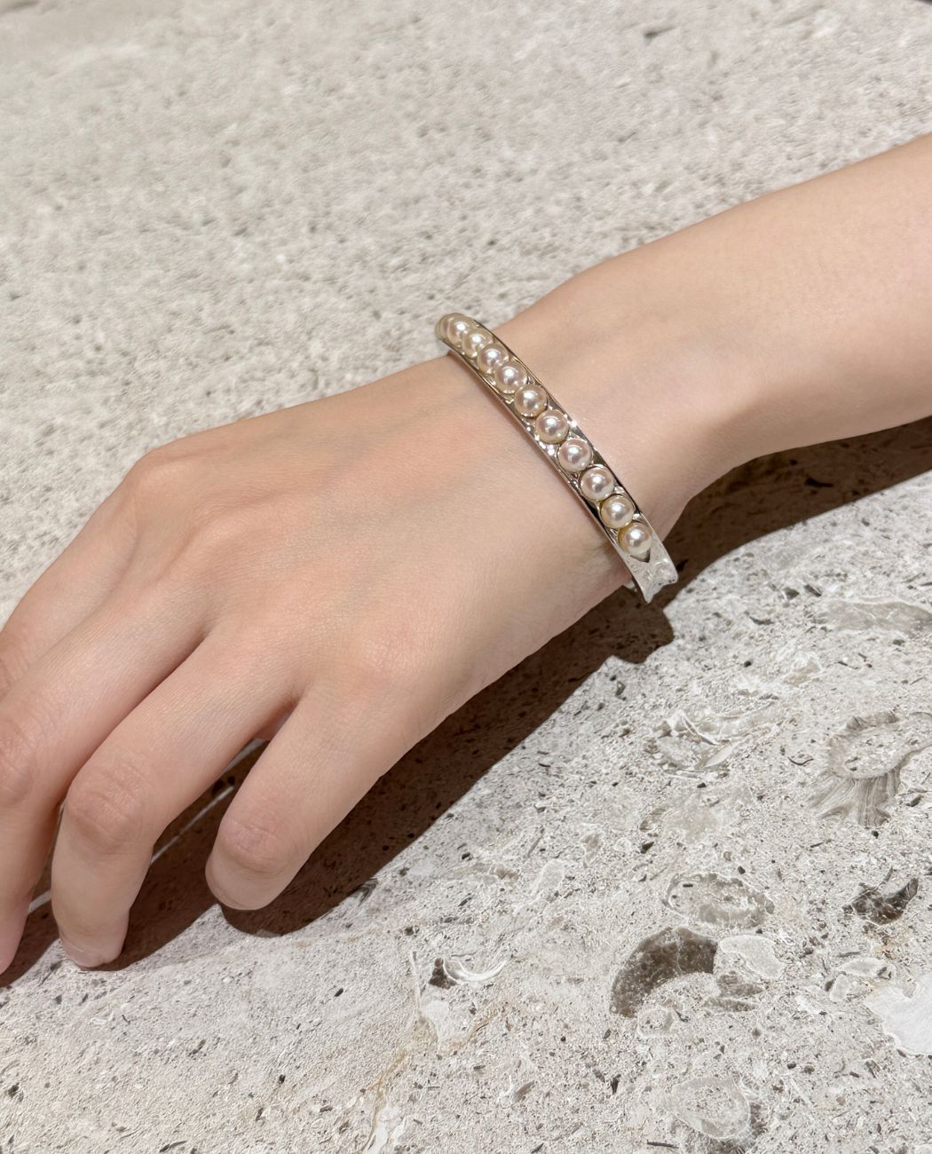 Pearl Studs Bangle