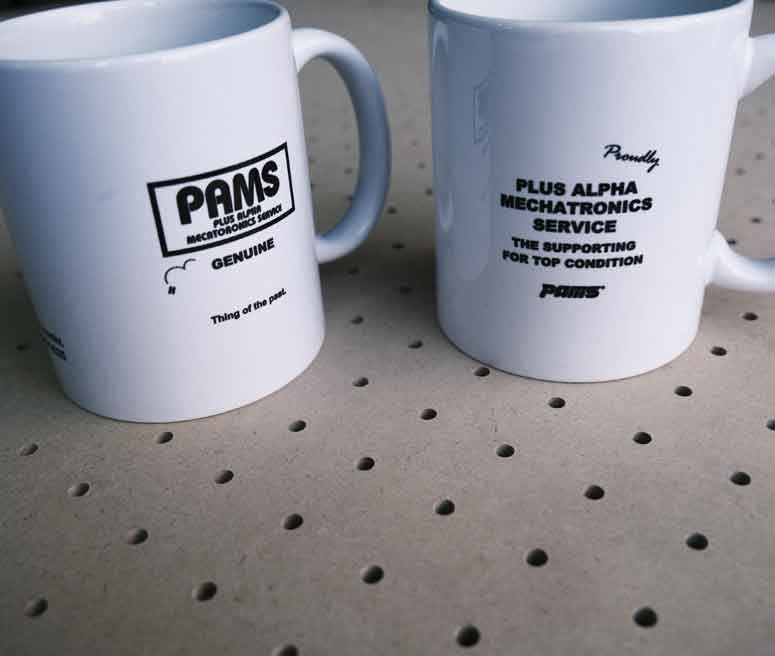 30th anniv. MUG