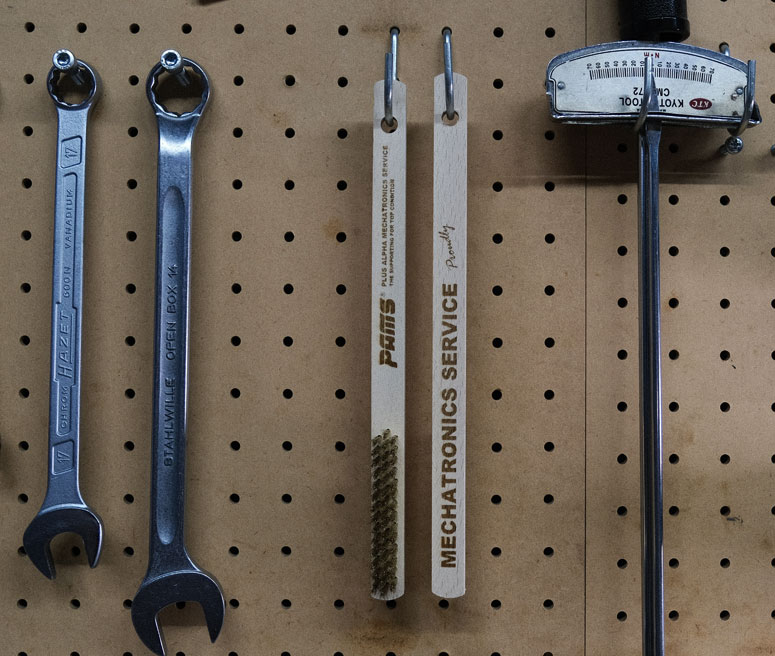 WIREBRUSH