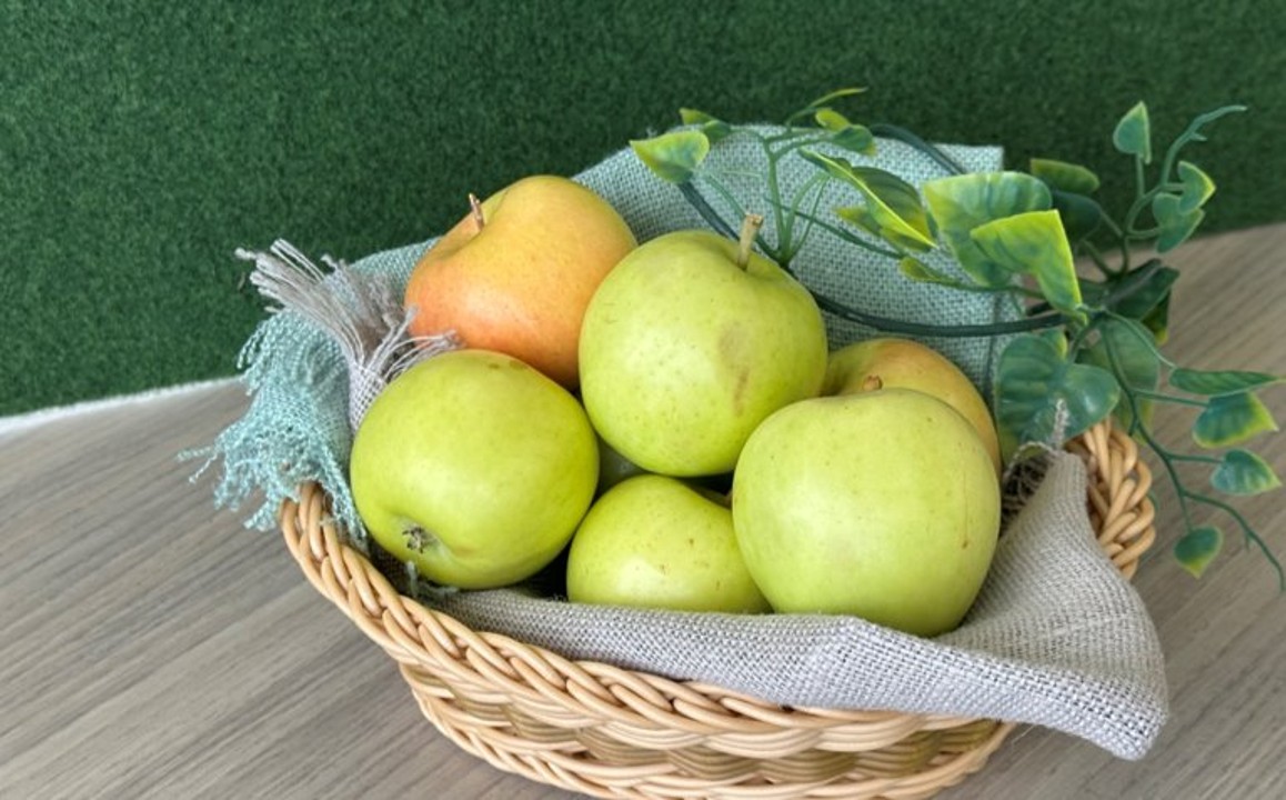 青森県産　ピンコ（緑種）1回のみのお届け（約10㎏　約65個）