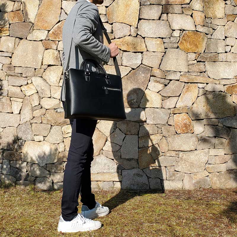 ブリーフケース