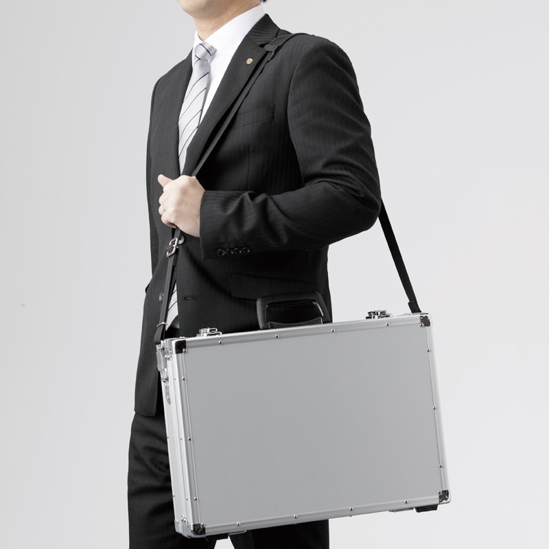 アルミ製例会用名札ケース(60人用)