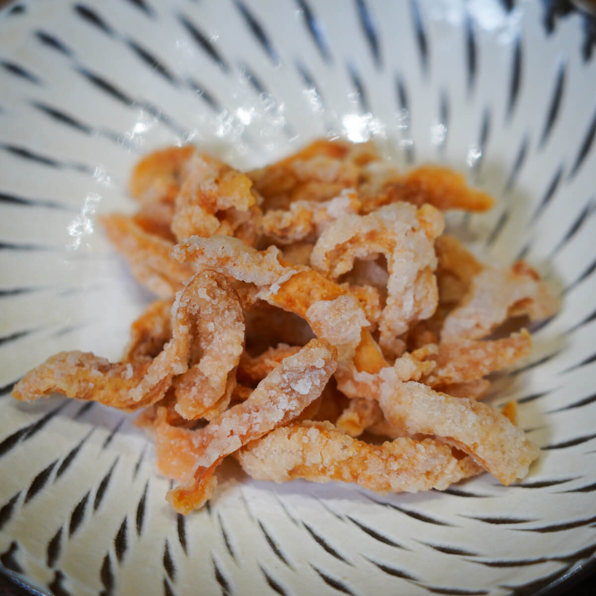 土製品　川揚がり プレミアム とりかわ サクサク揚げ （しお味）