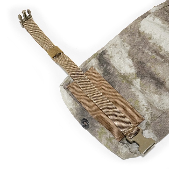 TAG CHEST RIG H2O CARRIER A-TACS AU�ڥ����ƥ����� ������� ���� �������ȥꥰ�ѥϥ��ɡ�����󥭥�ꥢ�ۥϥ��ɥ졼����� A-TACS �ߥ꥿�꡼ ���Х��Х륲���� ���Х� �ޥ����� �ݡ��� MOLLE H2O �������ȥꥰ ��ʪ �º�