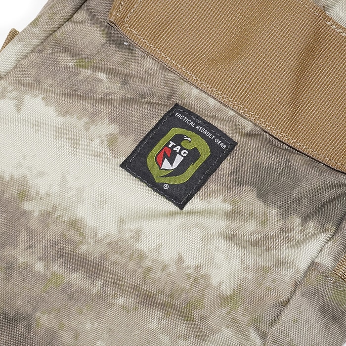 TAG CHEST RIG H2O CARRIER A-TACS AU�ڥ����ƥ����� ������� ���� �������ȥꥰ�ѥϥ��ɡ�����󥭥�ꥢ�ۥϥ��ɥ졼����� A-TACS �ߥ꥿�꡼ ���Х��Х륲���� ���Х� �ޥ����� �ݡ��� MOLLE H2O �������ȥꥰ ��ʪ �º�