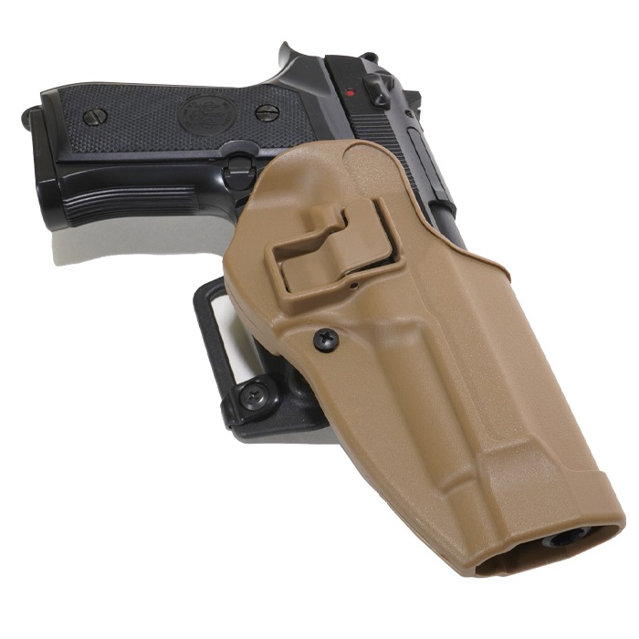 ������ BLACKHAWK SERPA holster for Beretta92/96 right hand �ڥ֥�å��ۡ��� ����� ���󥷡������ �ۥ륹���� �٥�å�92 �������ѡۥߥ꥿�꡼ ���Х� ���� beretta �٥�å� ���塼�ƥ��� CQC ���� �Ʒ� �ٻ� �ü����� ��ʪ 