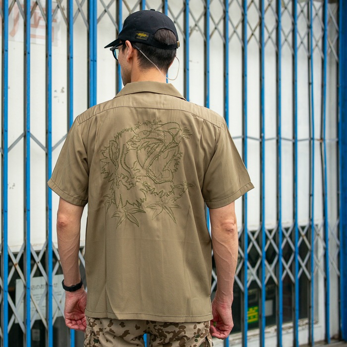 HOUSTON 41241 SOUVENIR TIGER SHIRT<br>�ڥҥ塼���ȥ� 41241 �����٥˥� �������� ����ġ�<br>��� ��ǥ����� �ߥ꥿�꡼ �����ȥɥ� �����奢�� T����� ���ڻ� �ܡ���󥰥���� �ɽ� ����