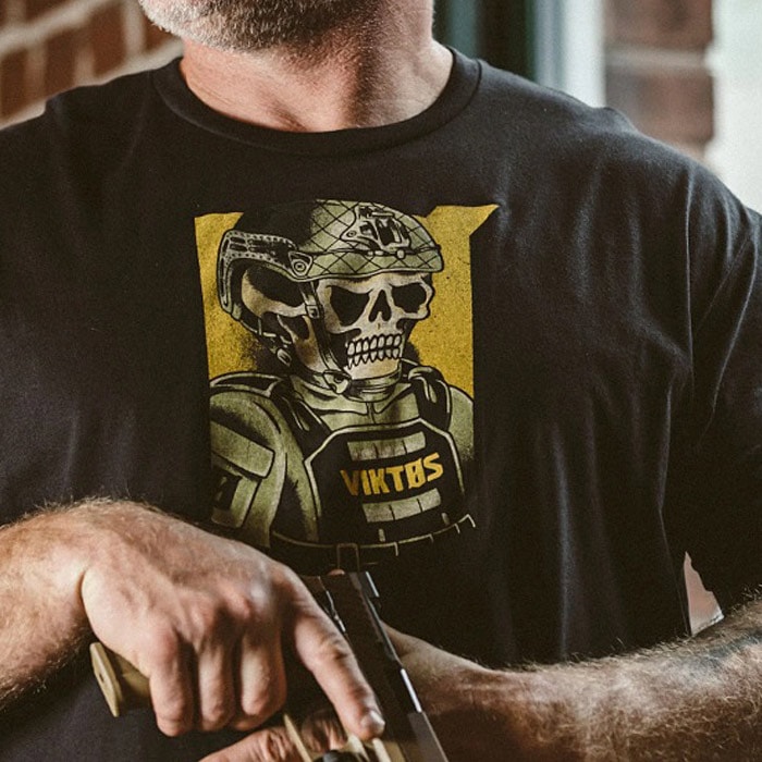 VIKTOS SOLDIER JERRY Tee <br>�ڥ������ȥ� ���른�㡼�����꡼ T����ġۥ�� �ߥ꥿�꡼ �����ȥɥ� ���Х� �����奢�� �ȥåץ� ����ʡ� �Х��� �ġ���� ��������� ���ݡ��� ���塼�ƥ��� ���åȥ� �ݥꥨ���ƥ� ���롼�ͥå� Ⱦµ  �ץ���