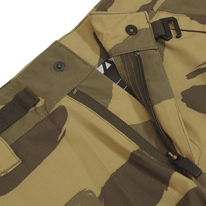 VIKTOS OPERATUS BRUSHSTROKE SHORTS<br>�ڥ������ȥ� ���ڥ졼���� �֥饷���ȥ����� ���硼�ġۥ�� �ߥ꥿�꡼ �����奢�� ���硼�ȥѥ�� �����ȥɥ� �����ե��� ���� �ӡ��� ���Х� �����奢�� ������ �С��٥��塼  �ȥ졼�˥� �º� ���åɥ���