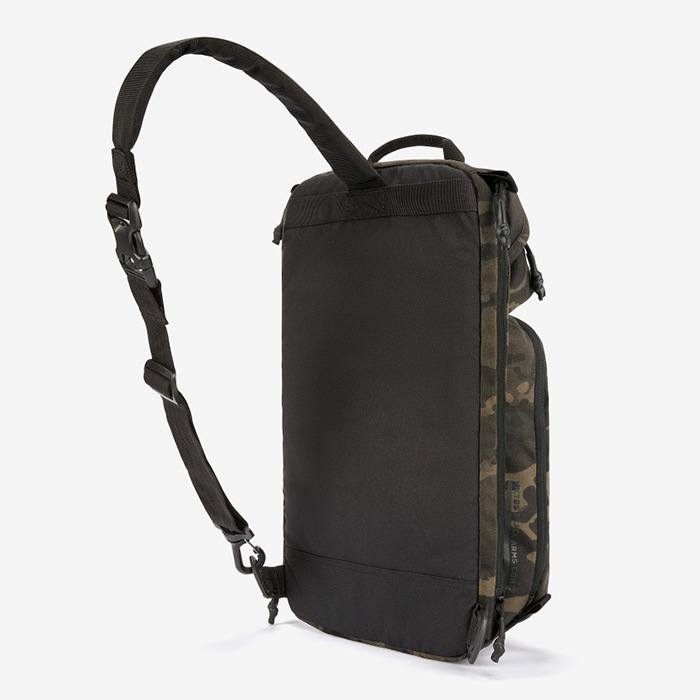 VIKTOS Upscale XL Slingbag  �ڥ������ȥ� ���åץ������� XL ����󥰥Хå��ۥ�� ��ǥ����� �ߥ꥿�꡼ �����ȥɥ� ���Х� �����奢��  �Х��� �ġ���� ��������� ���ݡ��� ���塼�ƥ��� �Ф�ݤ� BAG �Хå� �ܥǥ��Хå� MCBK