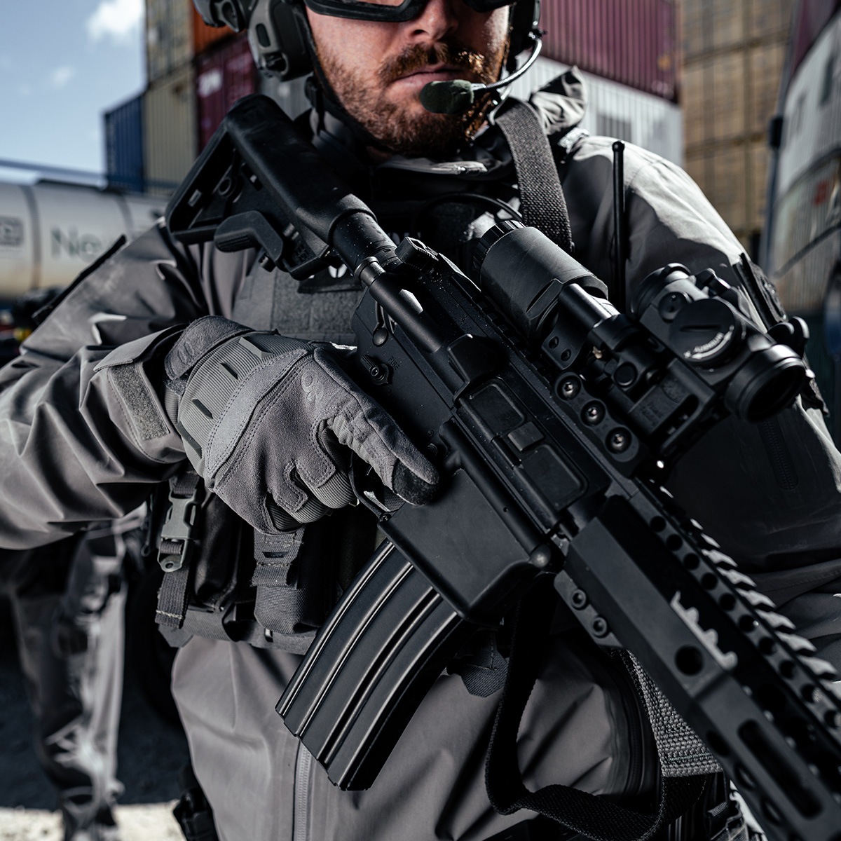 Outdoor Research  #322658 Ironsight �� Glove�ڥ����ȥɥ��ꥵ���� �������󥵥��� �� �������֡�<br>��� ��ǥ����� �ߥ꥿�꡼ �����ȥɥ� �����奢�� �Х��� �ġ���� ��������� ������ �л� ���Х��Х륲���� ���å������꡼���б�