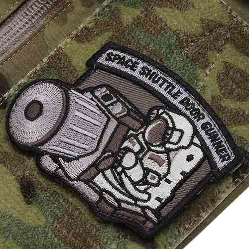 MSM ����ȥ� ����ʡ� �ѥå�<br>�ڥߥ륹�ڥå���󥭡� Shuttle Door Gunner Patch�ۥ�� ��ǥ����� �ߥ꥿�꡼ �����ȥɥ� �����奢�� ���Х� �ѥå��ѥͥ� �Х��� �ġ���� ���ݡ��� ���塼�ƥ��� �������� ���������꡼ ���� ���� �����ץ� �ɽ� ��åڥ� �٥�