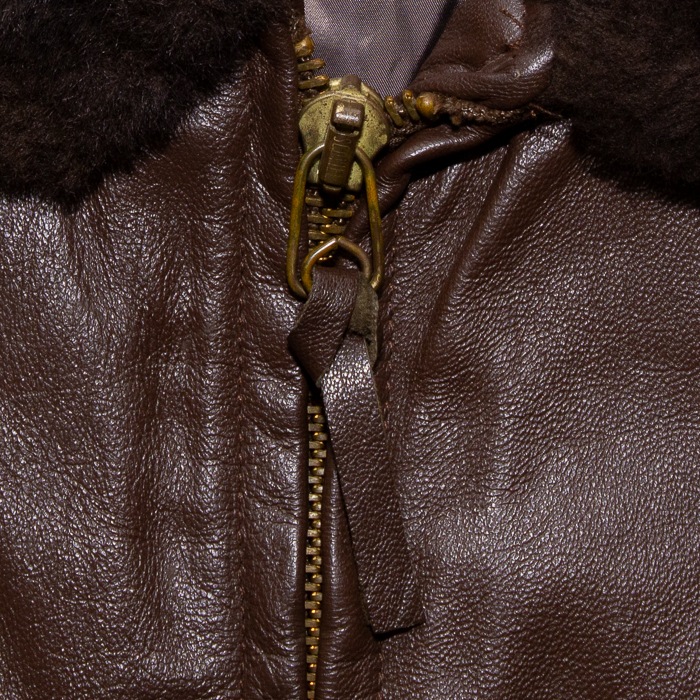 US NAVY G-1 LEATHER JACKET WILLIS&GEIGER INC.<br>���Ƴ��� G-1 �쥶�����㥱�å� �����ꥹ����������������<br>��� �ߥ꥿�꡼ �����ȥɥ� ���Х��Х륲���� ���Х�  