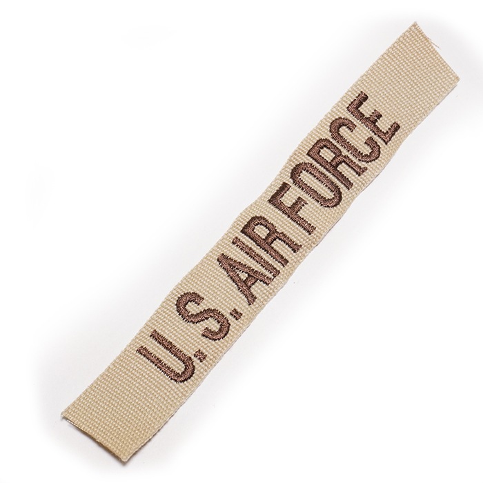 USAF NAME TAPE BDU�� TAN<br>�ڻɽ��͡���ơ��� ����ꥫ�����ѡۥߥ꥿�꡼ ���Х��Х륲���� ���Х� �����ȥɥ� BDU ��Ʈ�� ���� ���� �͡���ơ���  �º� �����ץ� ���Ĵ��� YOKOTA USAF