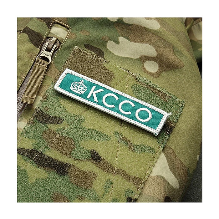 KEEP CALM AND CHIVE ON SMALL PATCH �ڥ����� ������ ����� ������ ���� ���⡼��ѥå� �ۥ�� �ߥ꥿�꡼ �����ȥɥ� �����奢�� ���Х� ��åڥ� �٥륯�� �ѥå��ѥͥ� �����ꥹ UK �ѹ� �͡��� �Х��� �л� �ȥ�å��� �٥륯�� �ü����� ���Х��Х�