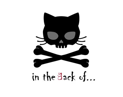 「in the back of…｜kitty」Tシャツ