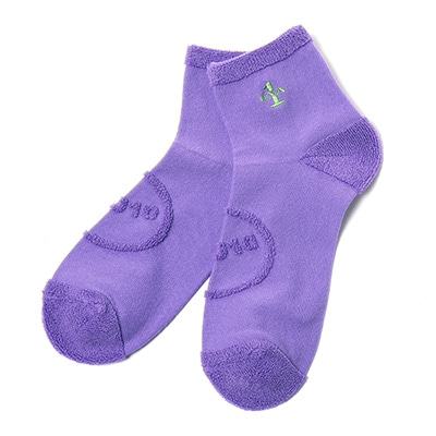 pile socks by 01u10 (PURPLE(初号機))
