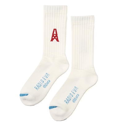 RADIO EVA ICON SOCKS (WHITE)