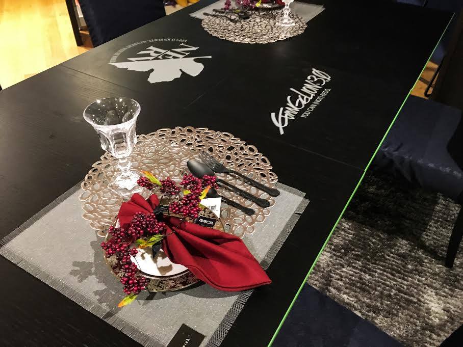 EVANGELION DINING CHAIR (ネイビー)