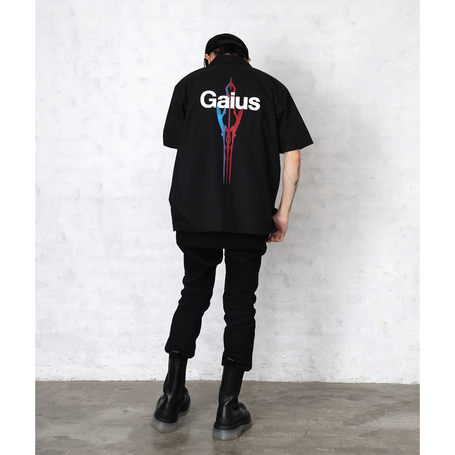 Gaius SHORT SLEEVE SHIRT (BLACK)
