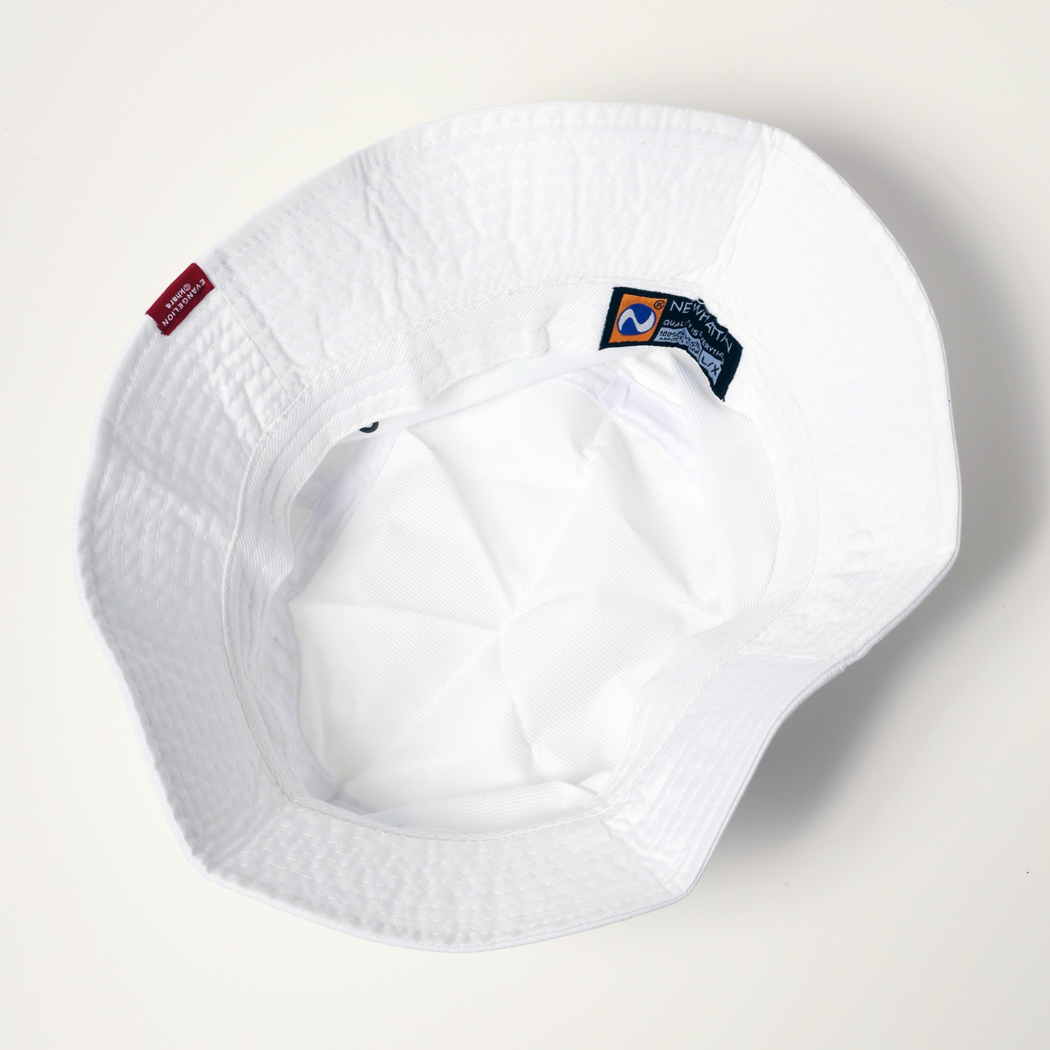 EVANGELION POLYESTER BUCKET HAT (WHITE)