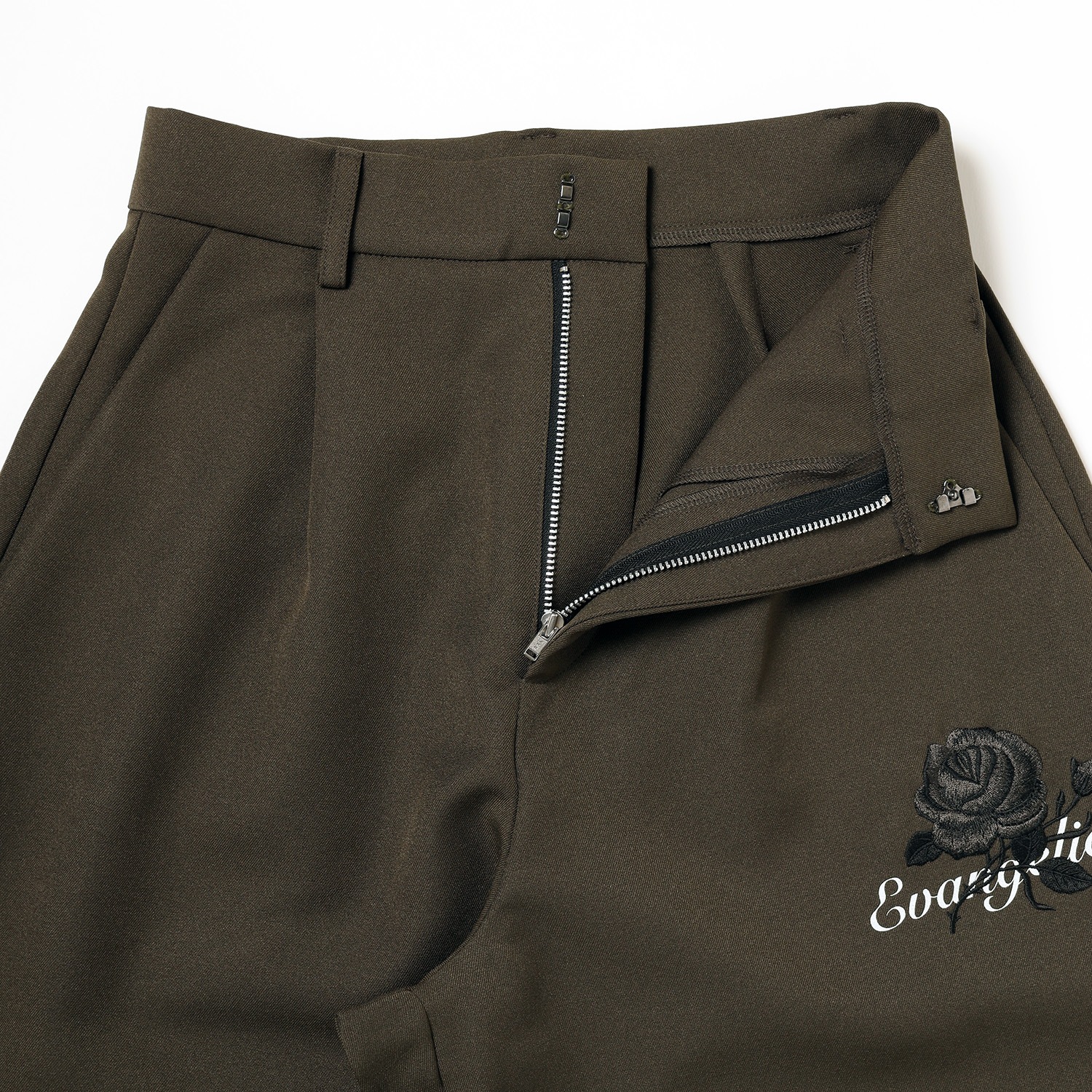 EVA-01 Flower Embroidery Wide Slacks (OLIVE)
