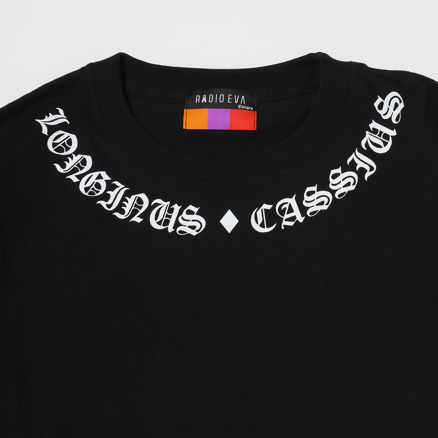 LONGINUSCASSIUS BLACKLETTER Cutsew (BLACKWHITE)