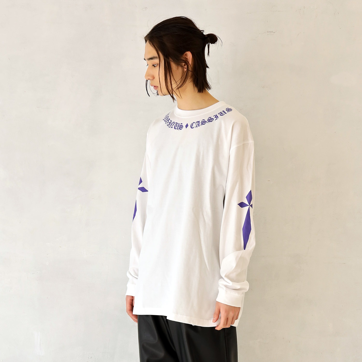 LONGINUS・CASSIUS BLACKLETTER Cutsew (WHITE×PURPLE)