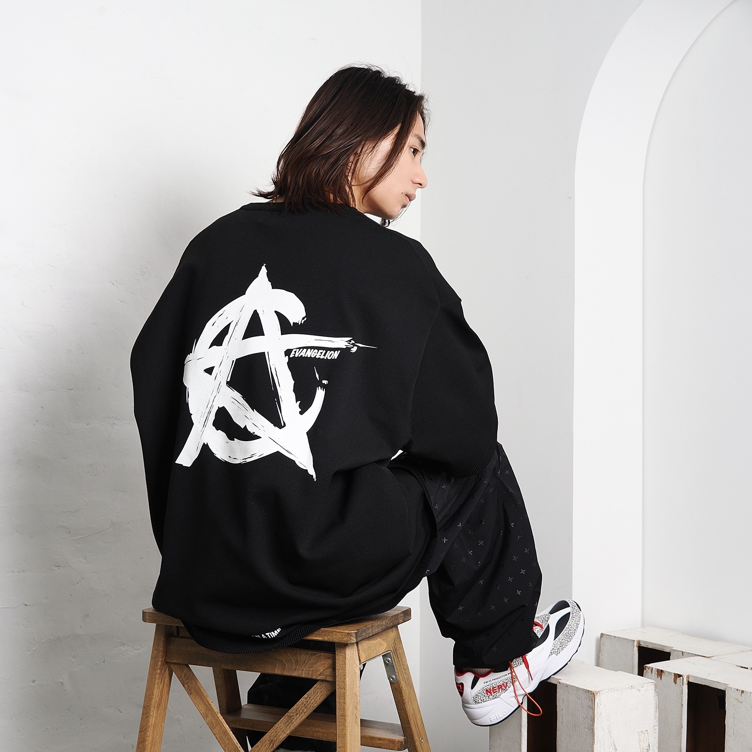 CIRCLE EVA Knit T-ShirtBLACK