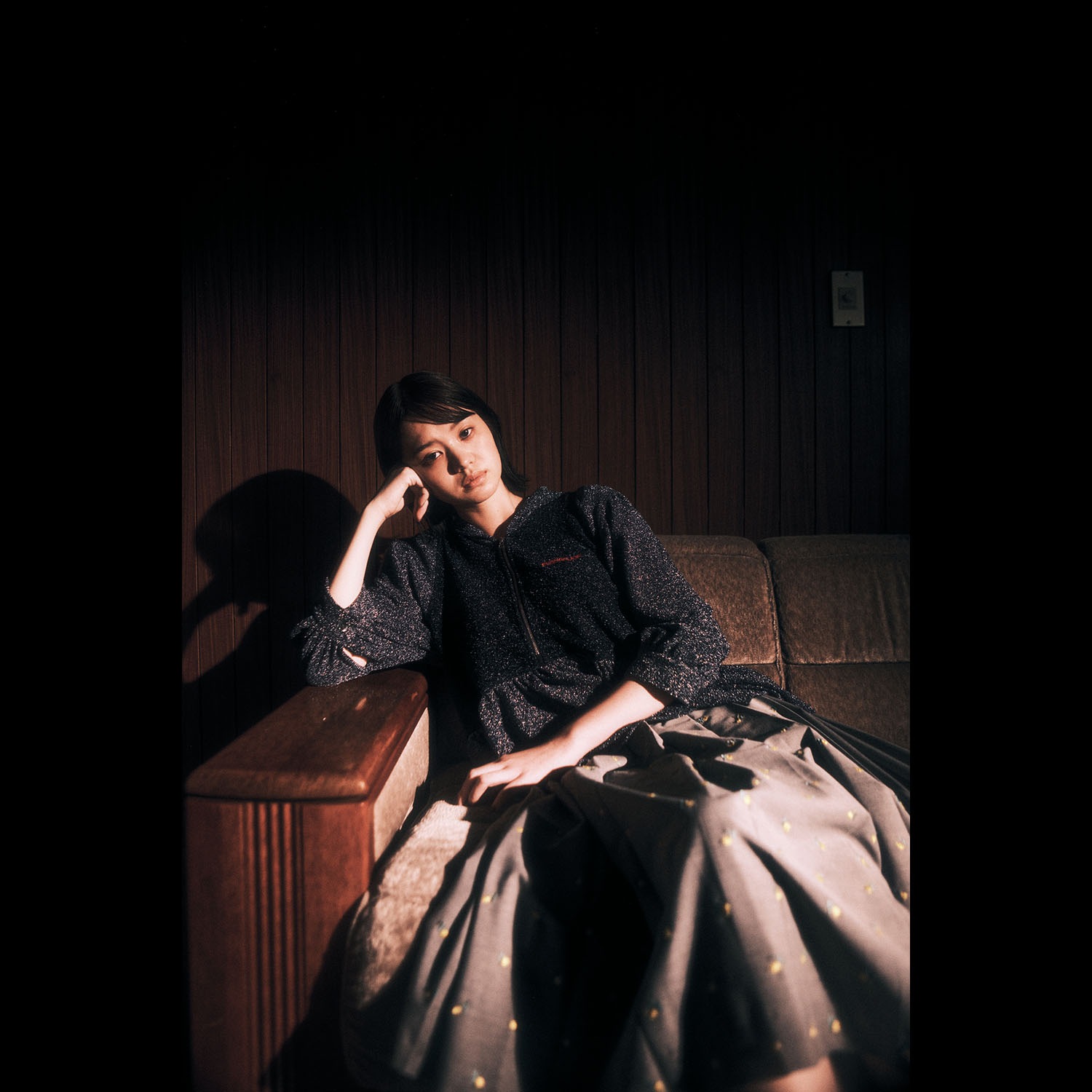 Half Zip Shiny Blouse by naokitomizuka（NAVY）