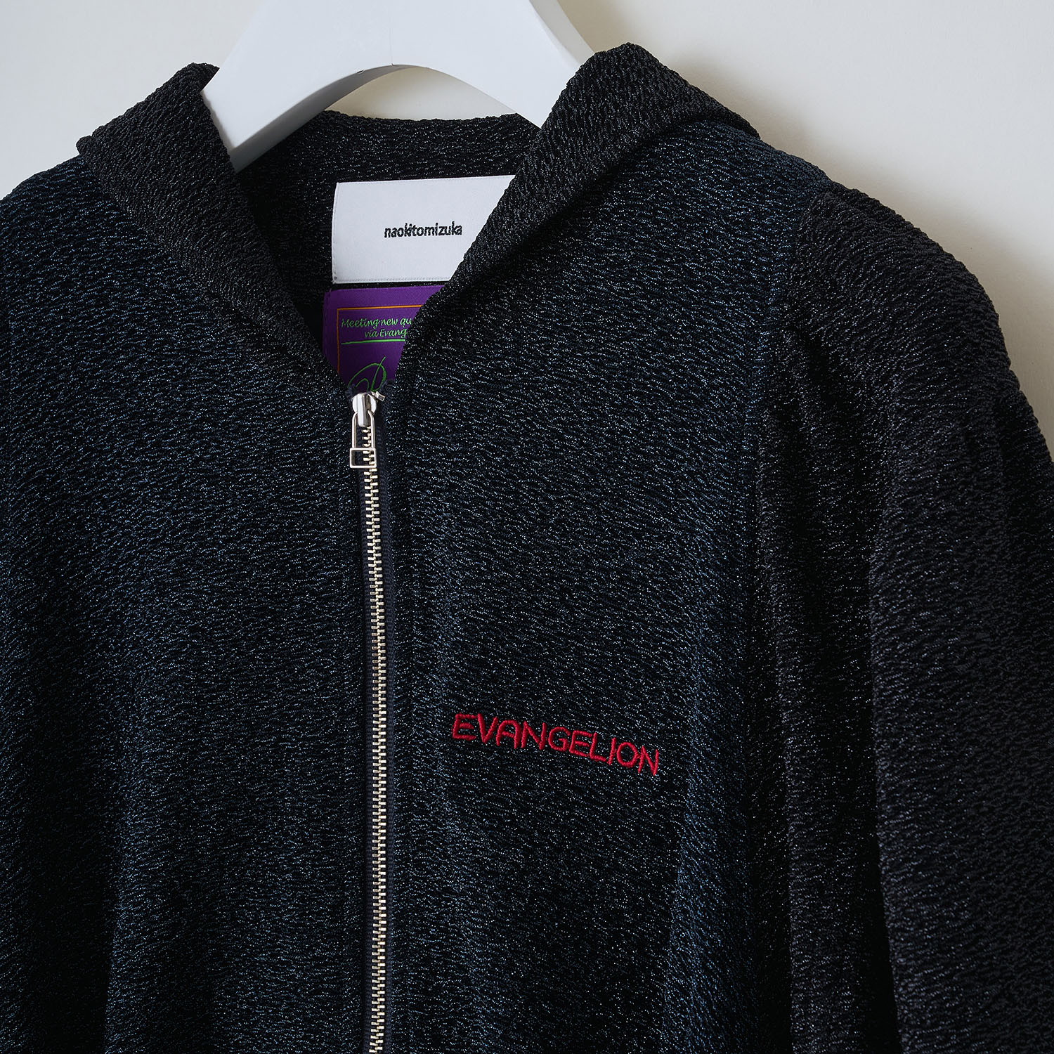 Half Zip Shiny Blouse by naokitomizuka（BLACK）