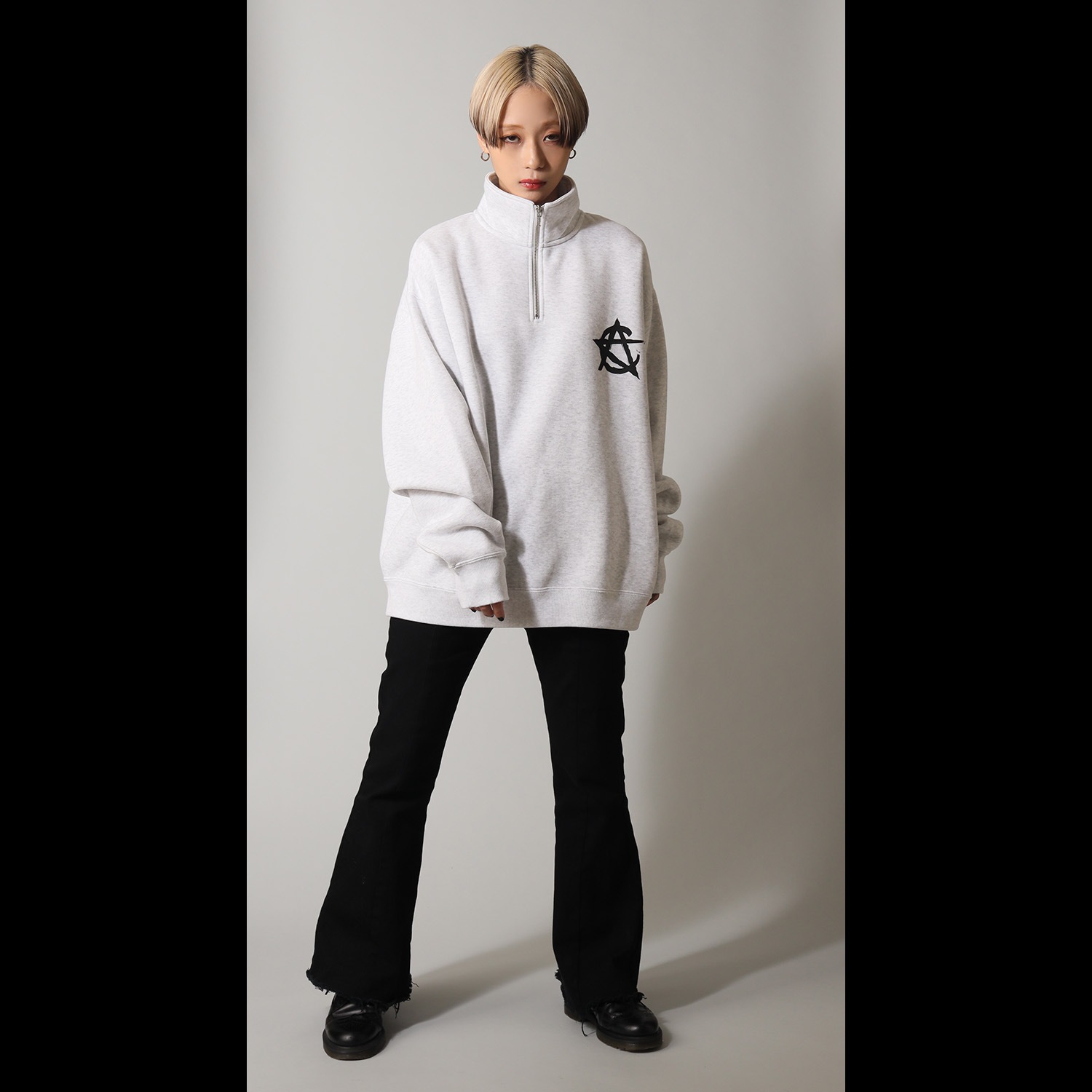 CIRCLE EVA Half Zip Sweat (ASH)