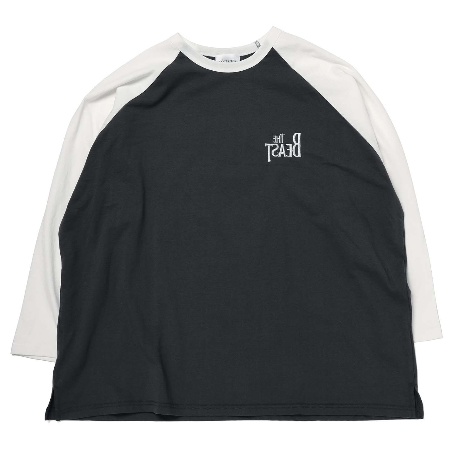 THE BEAST Embroidery Raglan Cutsew (CHARCOAL×WHITE)