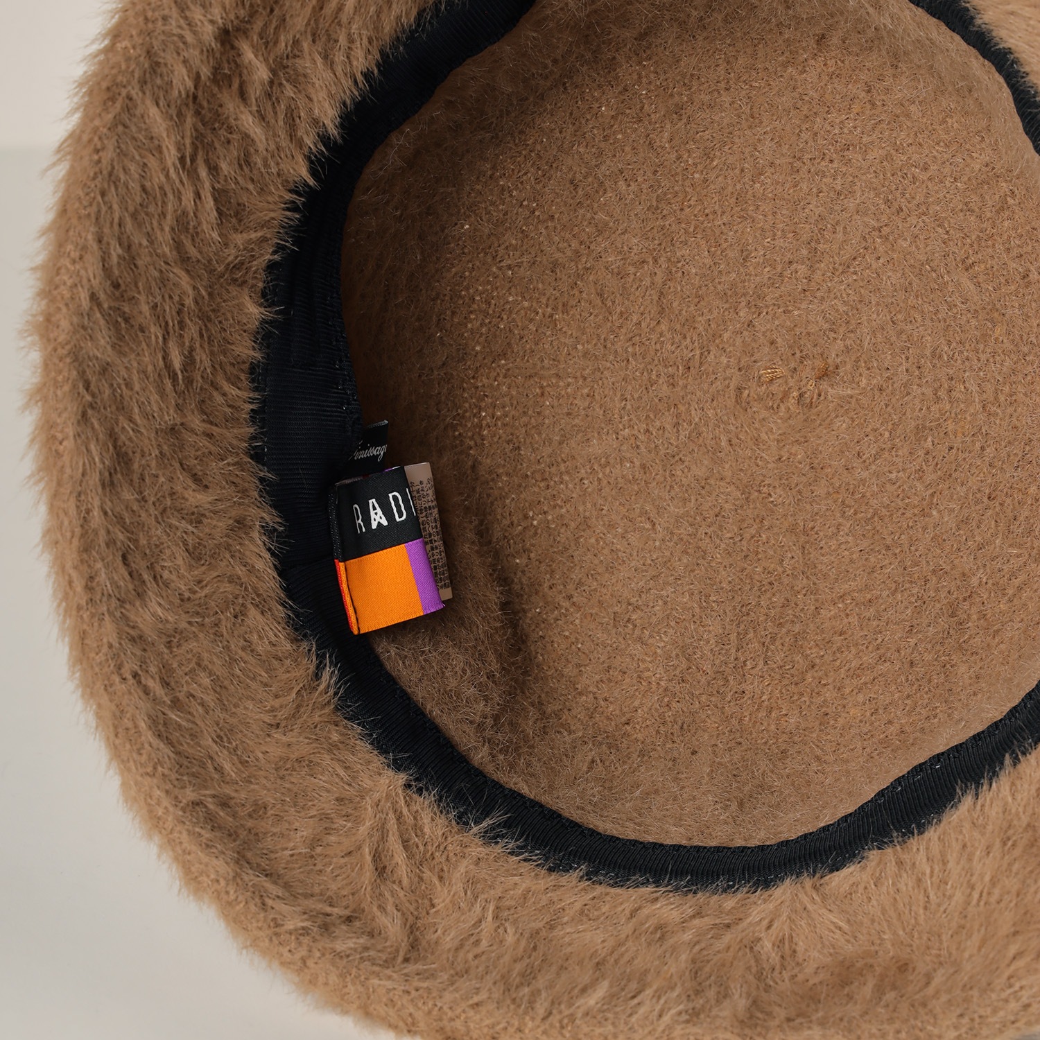 PENPEN Shaggy Hat (BEIGE)