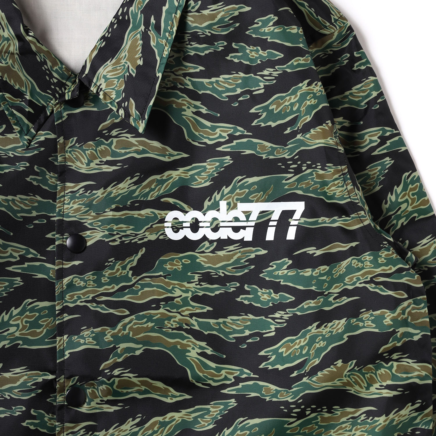 THE BEAST CAMOUFLAGE COACH JACKET (GREEN)