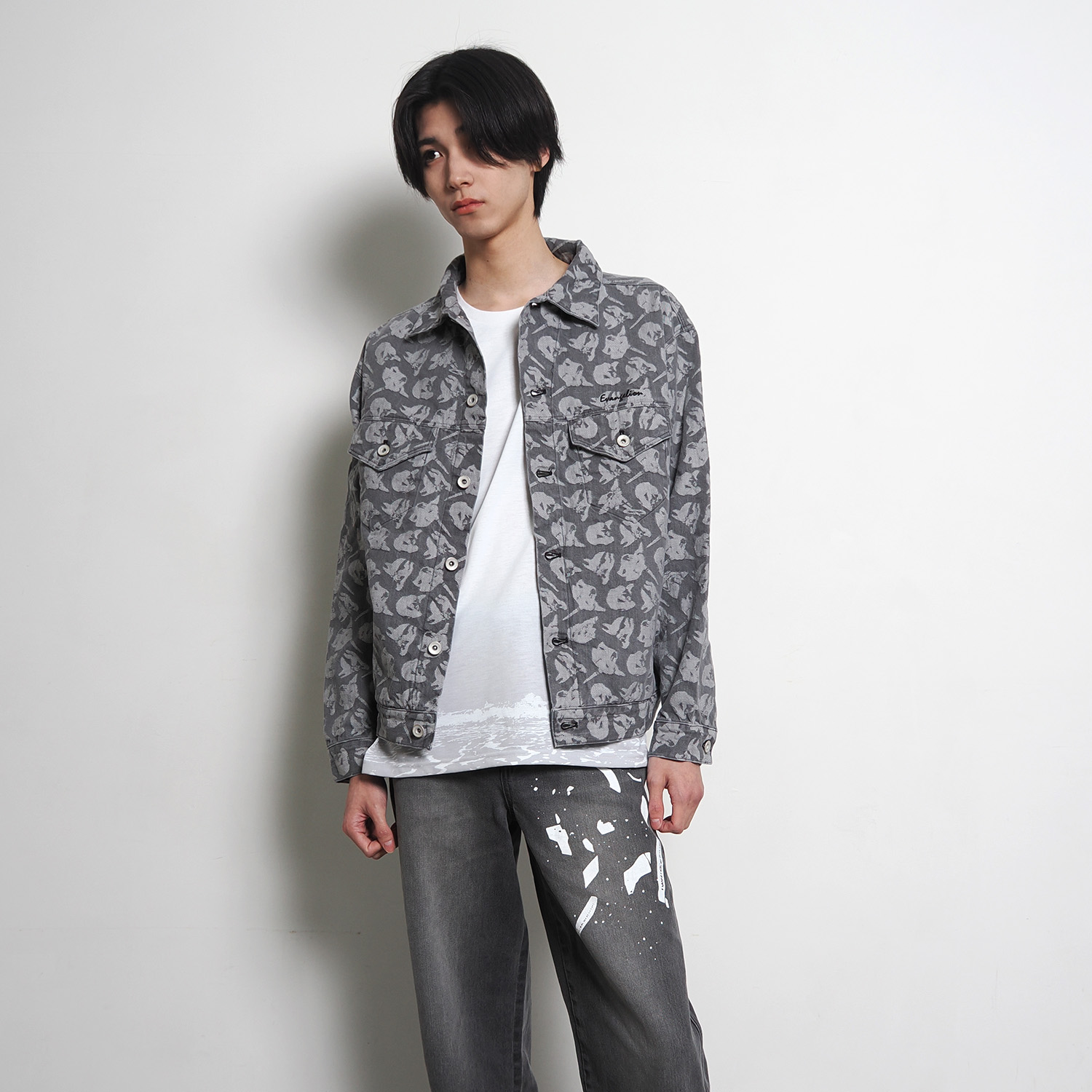 EVANGELION MONOGRAM JACQUARD DENIM TRUCKER JACKET（BLACK）