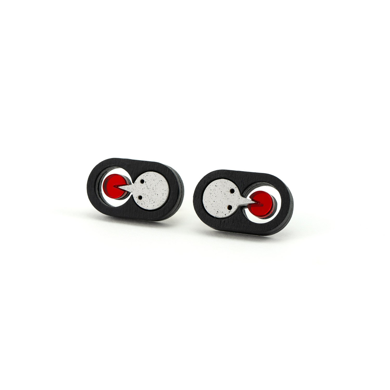 SAKIEL STUDS by MYSTIC FORMS（Black-Red）